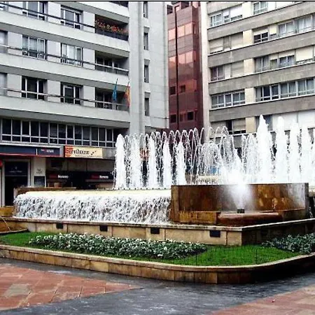 Apartamento Plaza Longoria Carbajal -situado En Centro Oviedo