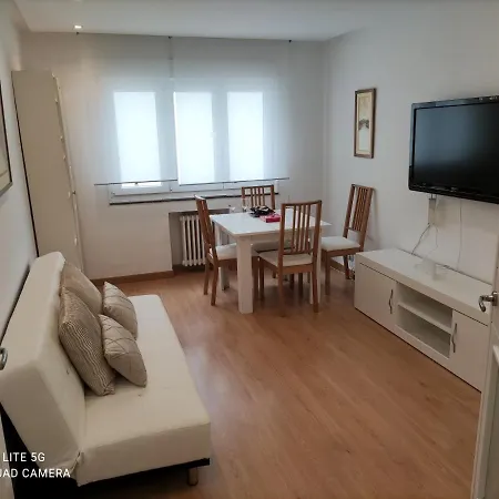 Plaza Longoria Carbajal -situado En Centro Apartamento